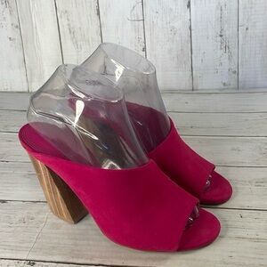 NWOT Mercedes Castillo Fuschia Suede IZAR HIGH Chunky Heeled Mules